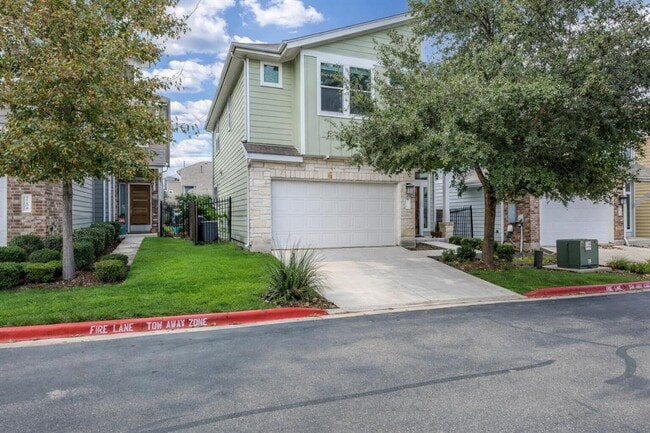 Building Photo - 2204 Montague St