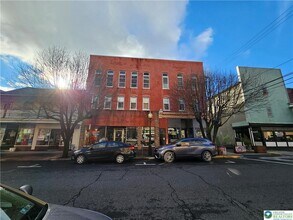 Building Photo - 42 Broadway