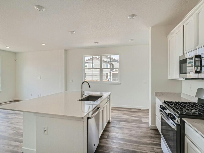 Building Photo - 8997 Borrowdale Ln