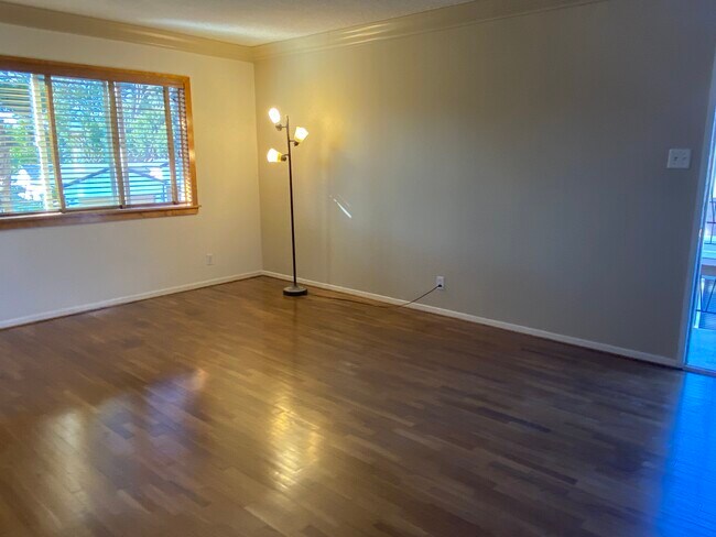 Building Photo - 12946 Walsh Ave