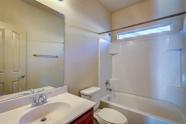 Building Photo - 10825 Irish Glen Trail