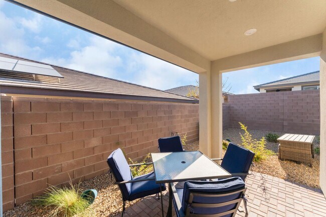 Building Photo - A Meticulously Upgraded Townhouse  *Age Restricted 55+