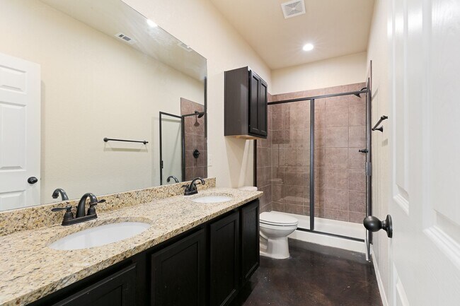 Building Photo - New Braunfels~ Beautiful Luxury 3 Bdrm~Stained Concrete Floors Throughout