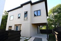 Building Photo - 4410 Glomar Ave