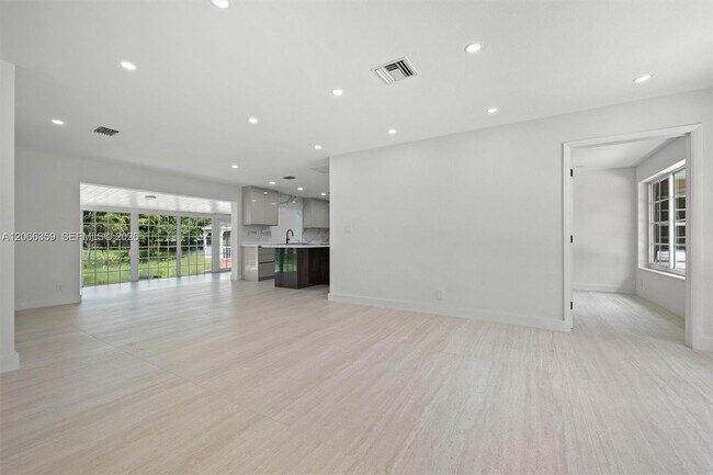 Building Photo - 11770 Griffing Blvd