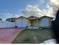 Building Photo - 11518 SW 172nd Terrace