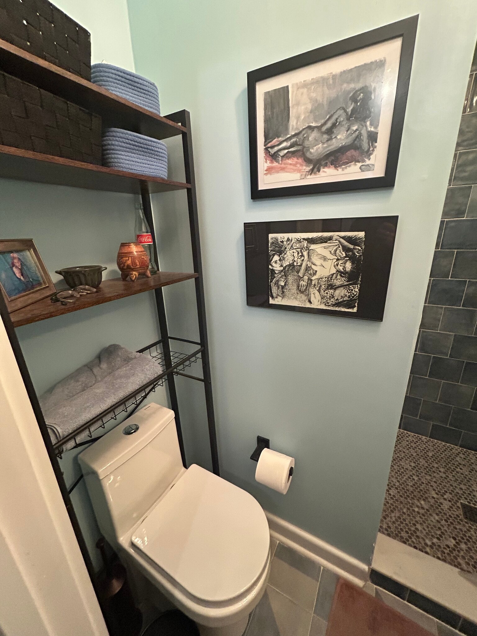 Building Photo - 4425 Holmes Ave