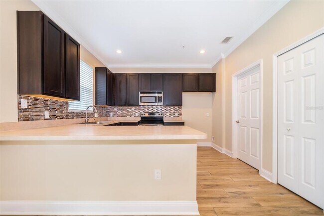 Building Photo - 718 Terrace Spring Dr
