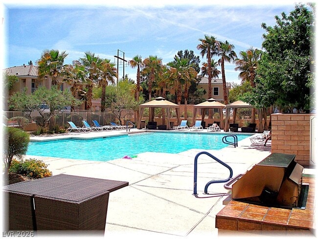 Building Photo - 251 S Green Valley Pkwy