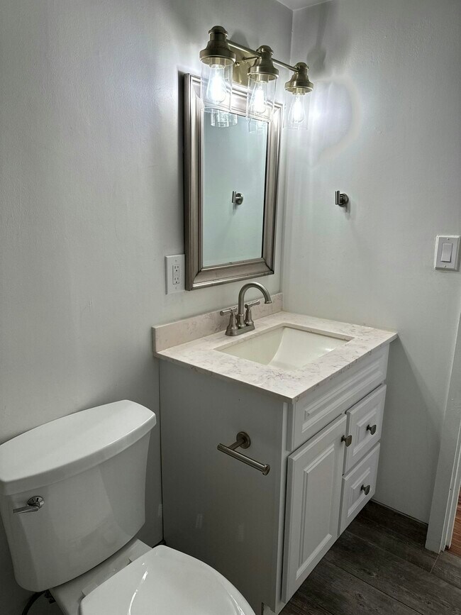 Building Photo - 45-535 Luluku Road, Unit I5