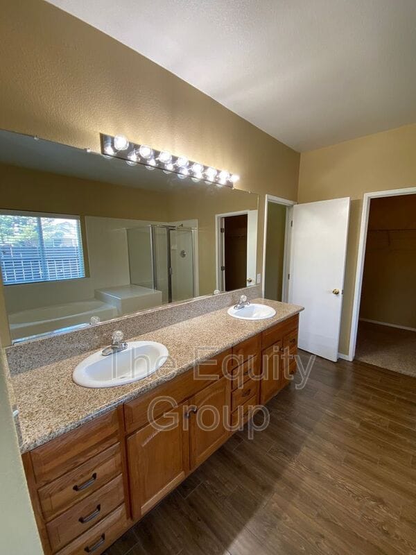 Building Photo - 2672 Tamas Ct