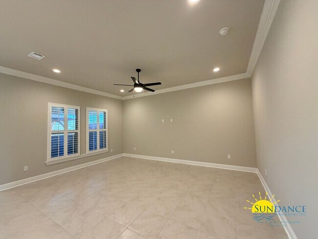 Building Photo - Custom-crafted details shine throughout this stunning 3-bedroom home in Magnolia at the Bluffs in...