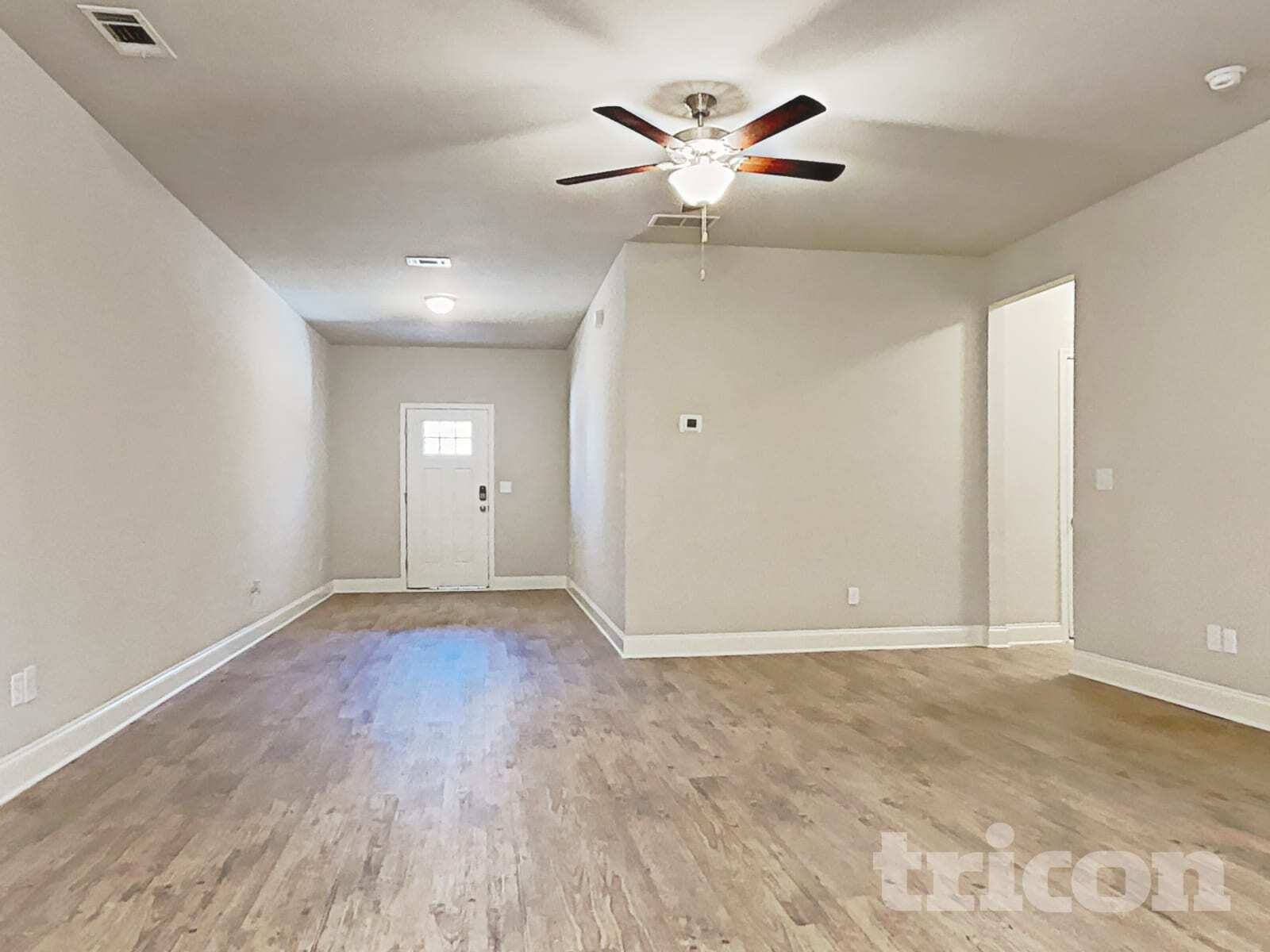 Building Photo - 817 Crescent Way