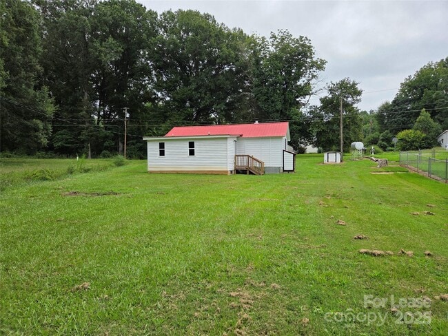 Building Photo - 2128 Hodgin St