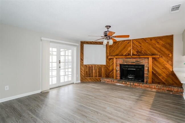 Building Photo - 1729 Dooley Ln