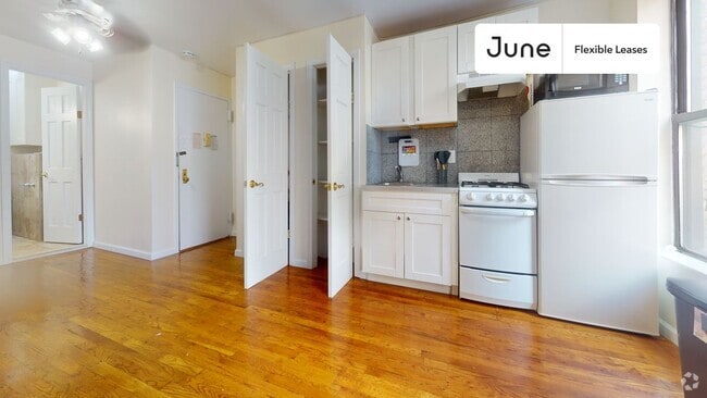 Building Photo - 1365 1st Ave