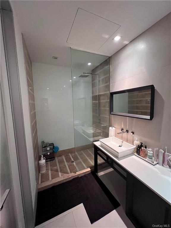 Building Photo - 111 Fulton St