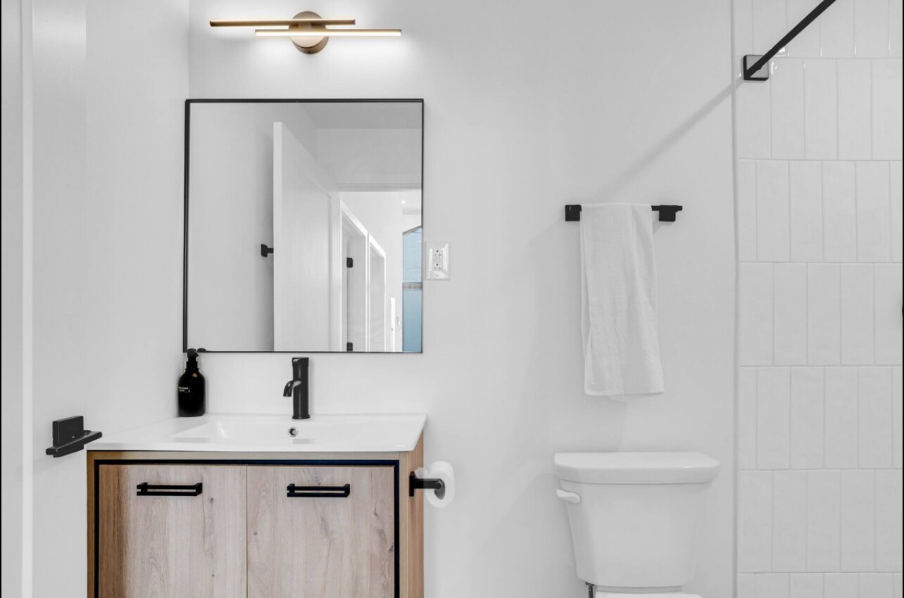 Building Photo - 1203 Wharton St