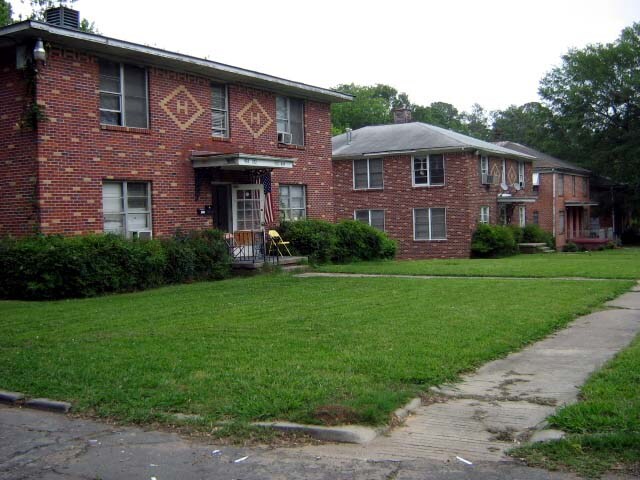 Primary Photo - 418 Wyandotte