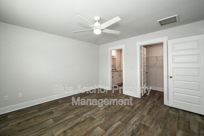 Building Photo - 111 S Grassland Rd