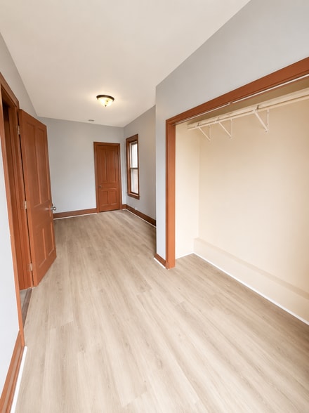 Building Photo - 381 8th St