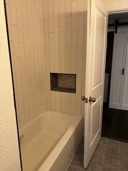 Building Photo - 111 N Winnetka Ave