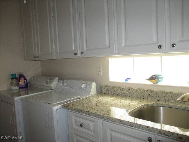 Building Photo - 4345 Montalvo Ct