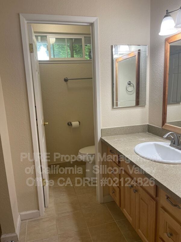 Building Photo - 6361 Pearlroth Dr
