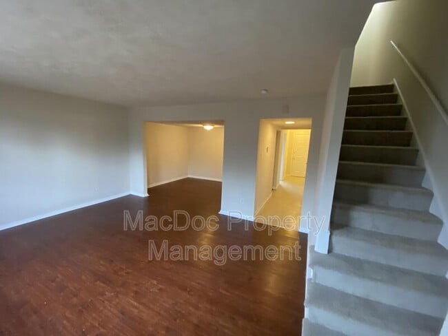 Building Photo - 1000 James Madison Cir