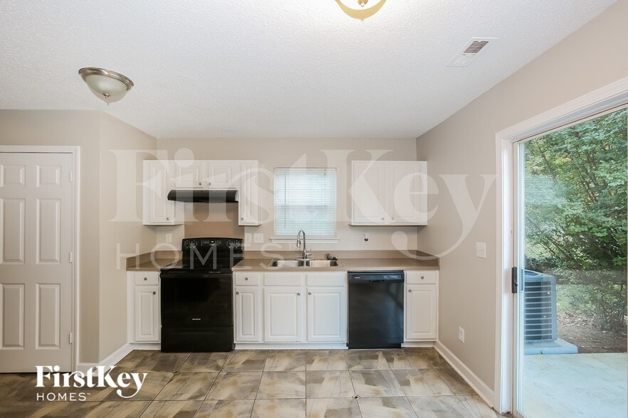 Building Photo - 11114 Palestrina Rd