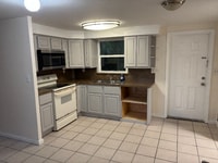 Building Photo - 90 W Cowles St