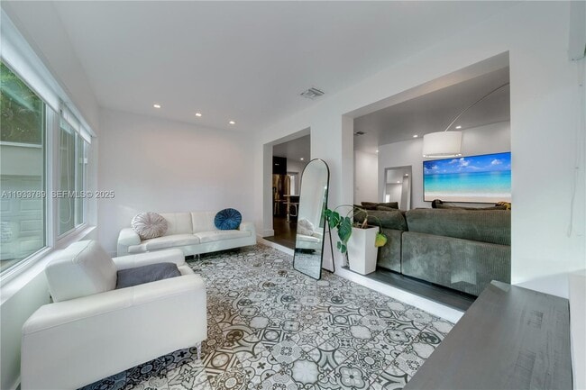 Building Photo - 125 NW 88th St