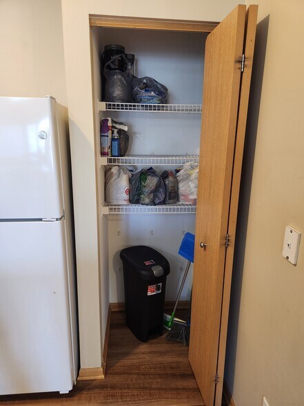 Building Photo - 1819 Silverstone Dr