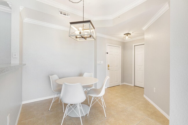 Building Photo - 1801 N Flagler Dr