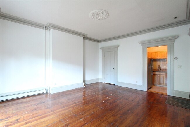 Building Photo - 483 Massachusetts Ave