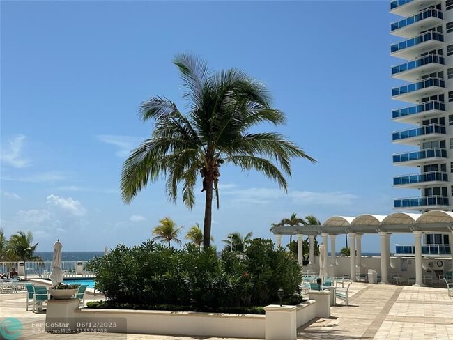 Building Photo - 3500 Galt Ocean Dr