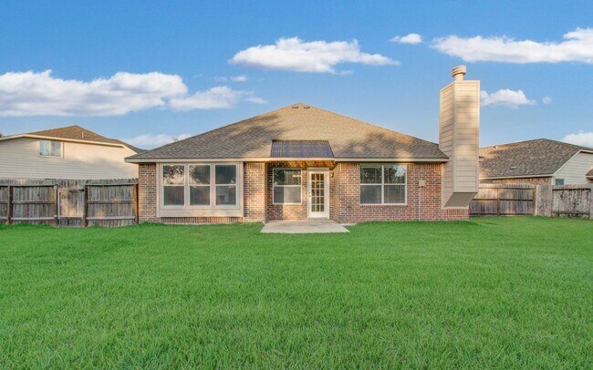 Building Photo - 1904 Roaring Springs Ct