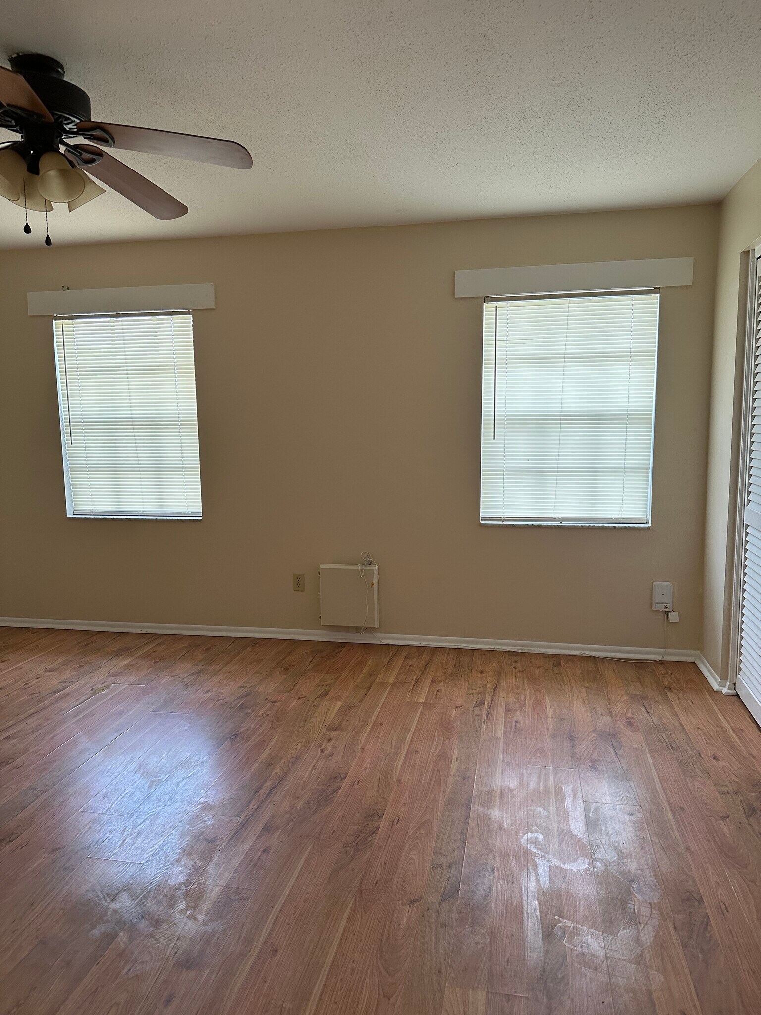 Building Photo - 10035 N 53rd St