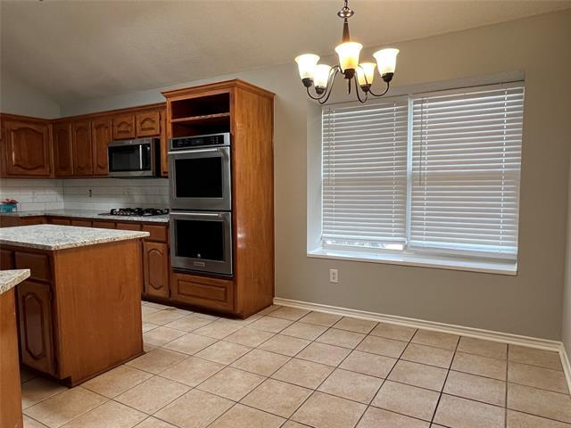 Building Photo - 421 Parkshire Dr