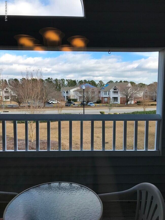 Building Photo - 4146 Breezewood Dr