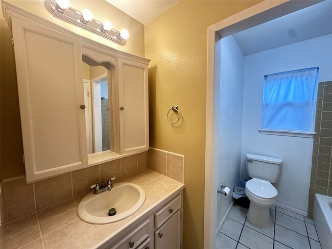 Building Photo - 1713 Mermaid Dr