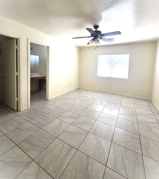 Building Photo - Charming 3-Bedroom, 2-Bath Rental in El Mirage