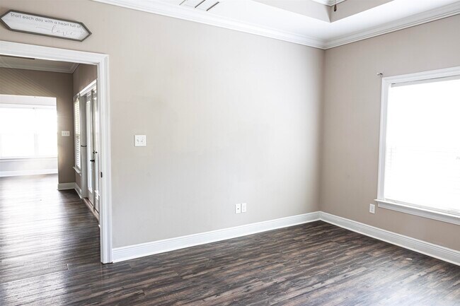 Building Photo - 2475 Tippecanoe Ridge