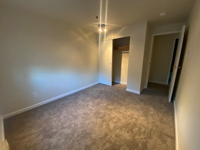 Building Photo - 215 100th St SW