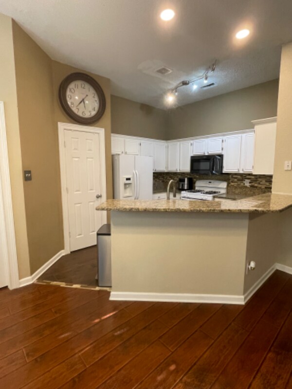 Building Photo - 2420 Creek Crossing Ct