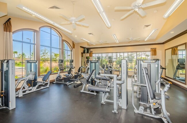 Building Photo - Beautiful Pool home in Starkey Ranch avail...