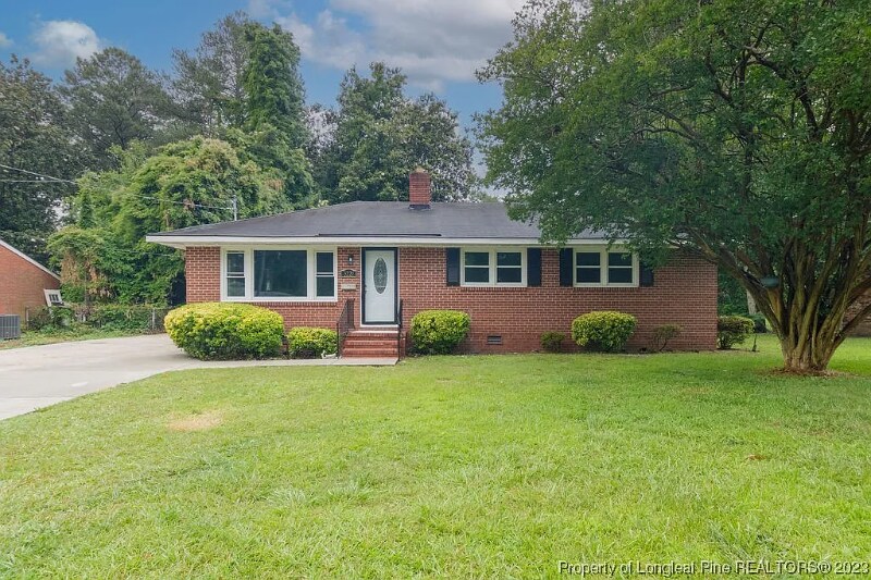 Building Photo - 3221 Rogers Dr