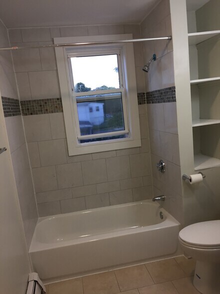 Building Photo - 1488 Hyde Park Ave