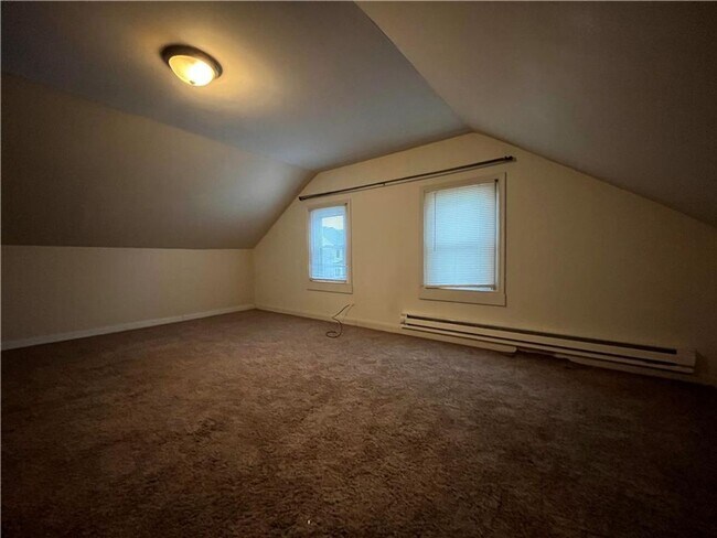 Building Photo - 316 North St