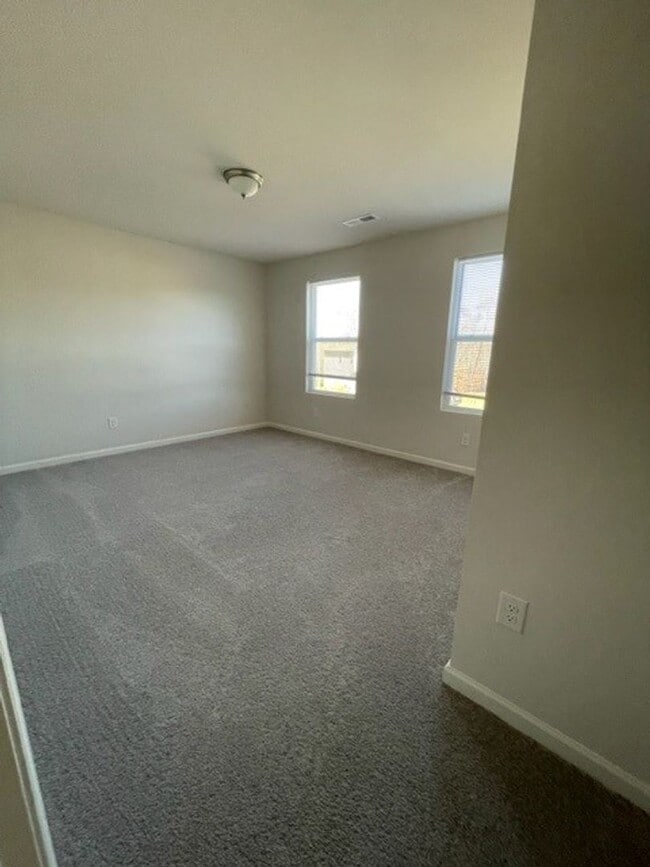 Building Photo - 119 Carmel Cv Dr